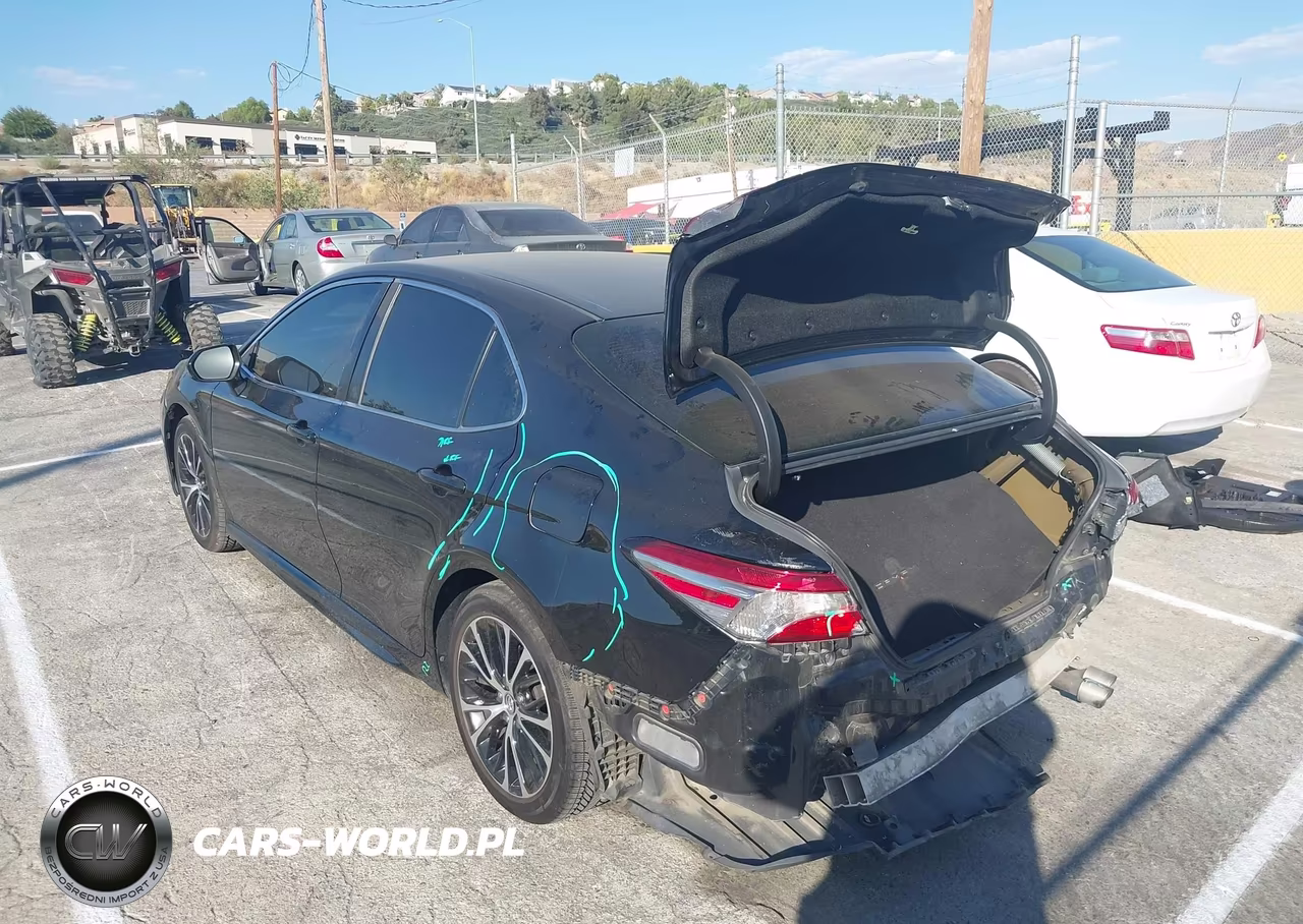 2019 Toyota Camry Se VIN:4T1B11HK3KU203988 - 3