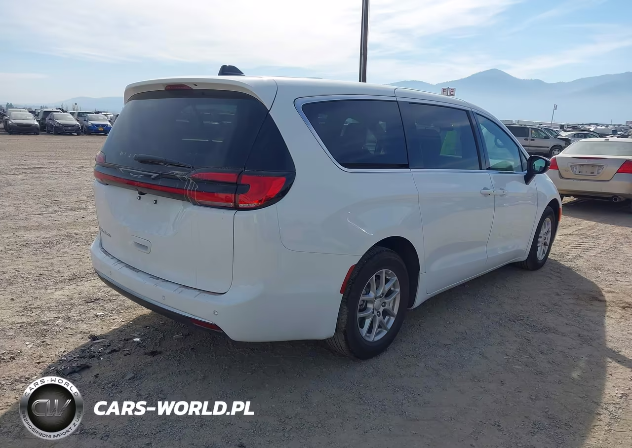 2027 Chrysler Pacifica VIN:2C4RC1BG3VR579691 - 4