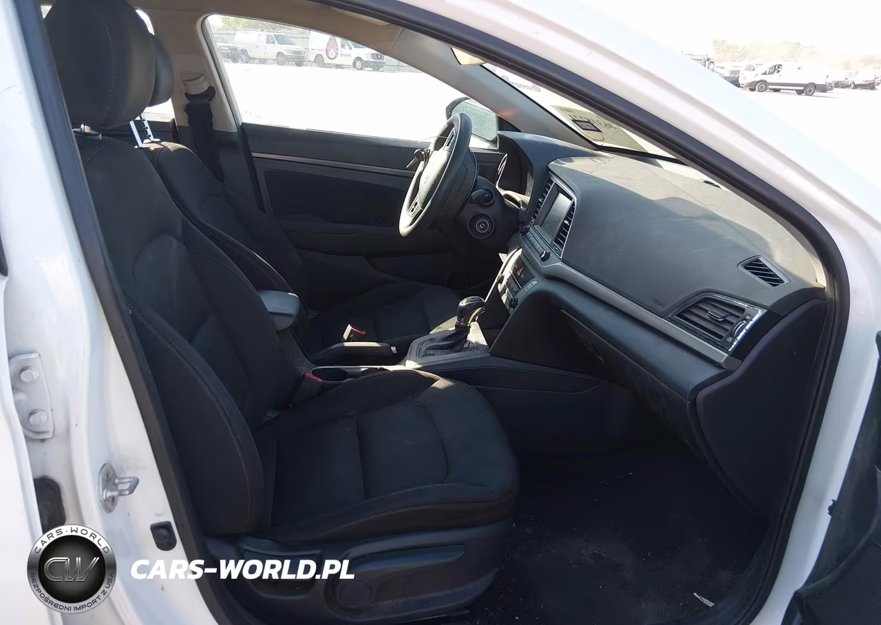 2018 Hyundai Elantra Sel VIN:5NPD84LFXJH223989 - 5