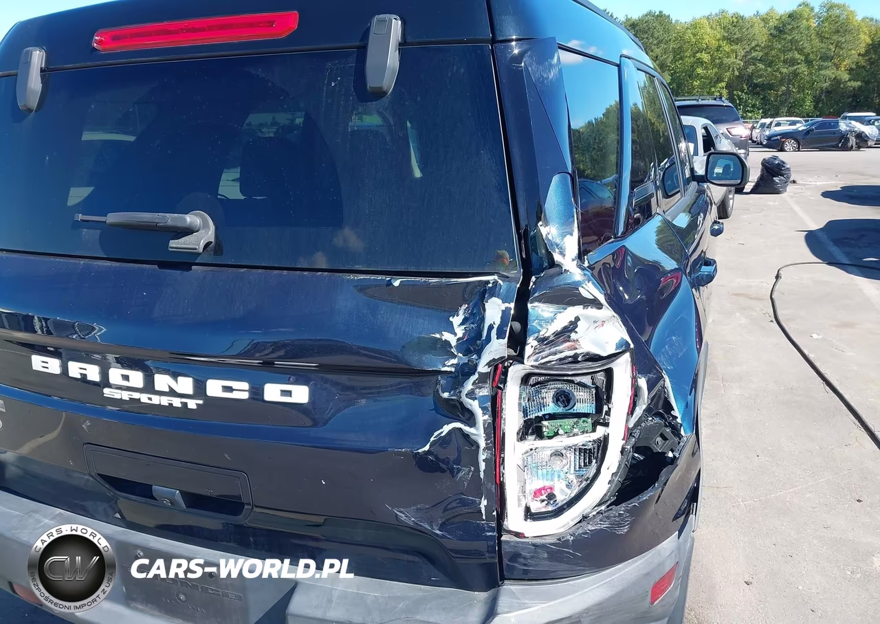 2021 Ford Bronco Sport Outer Banks VIN:3FMCR9C6XMRA39221 - 17