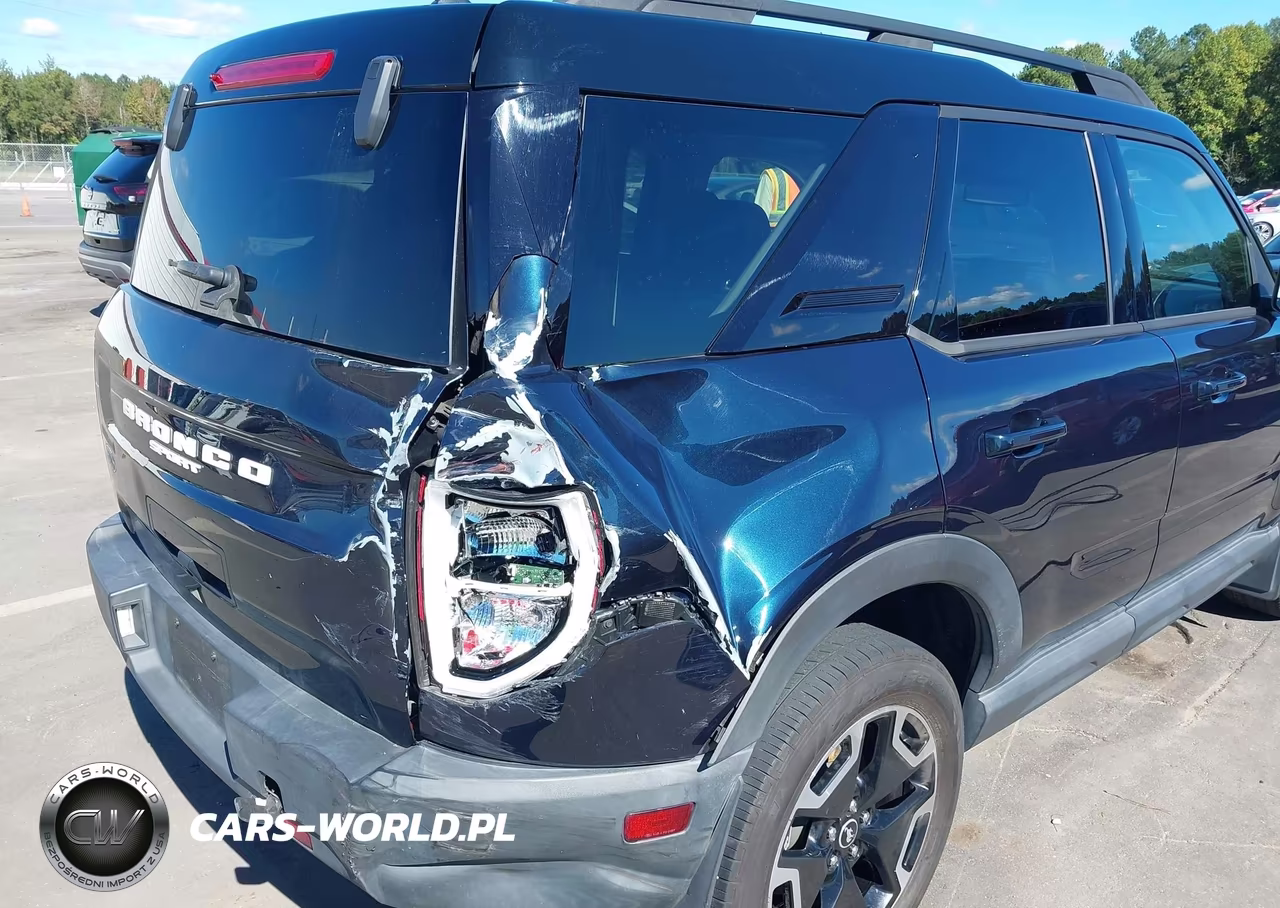 2021 Ford Bronco Sport Outer Banks VIN:3FMCR9C6XMRA39221 - 6