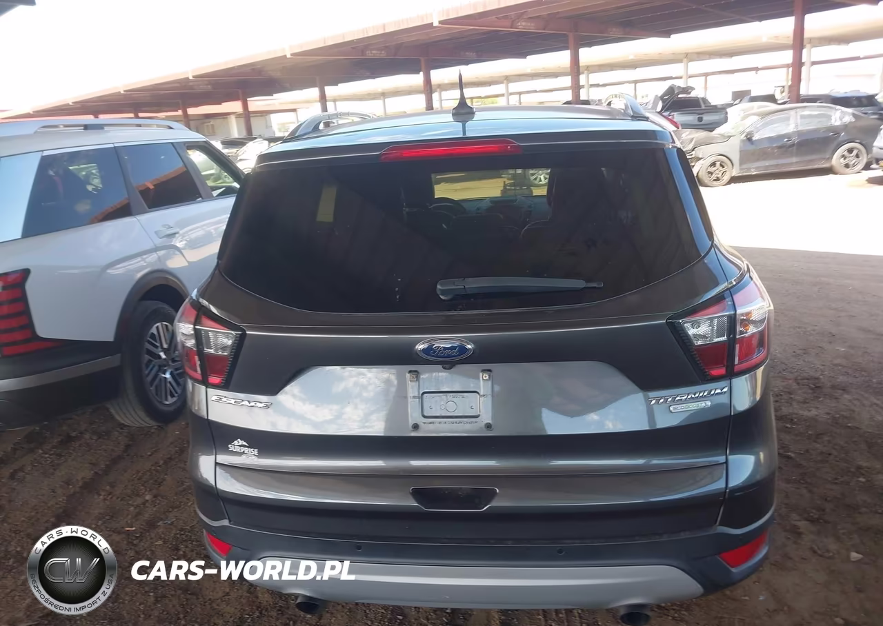2018 Ford Escape Titanium VIN:1FMCU0J93JUC88066 - 16