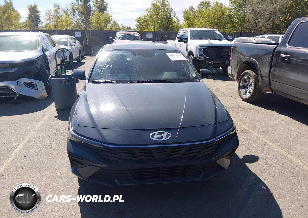 2026 Hyundai Elantra Sel Sport VIN:KMHLM4DG2TU186469 - 12
