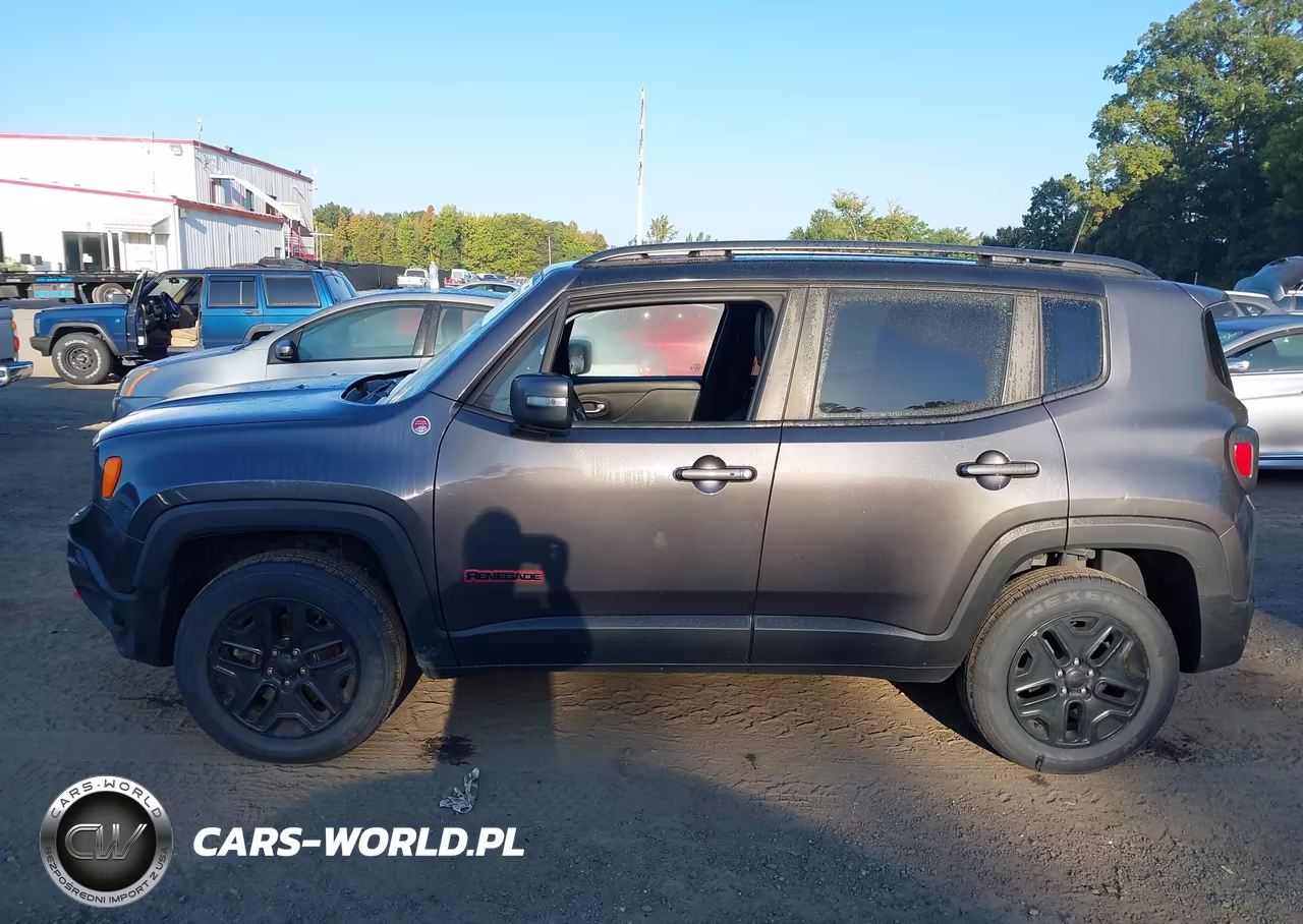 2018 Jeep Renegade Trailhawk 4X4 VIN:ZACCJBCB1JPH58704 - 14
