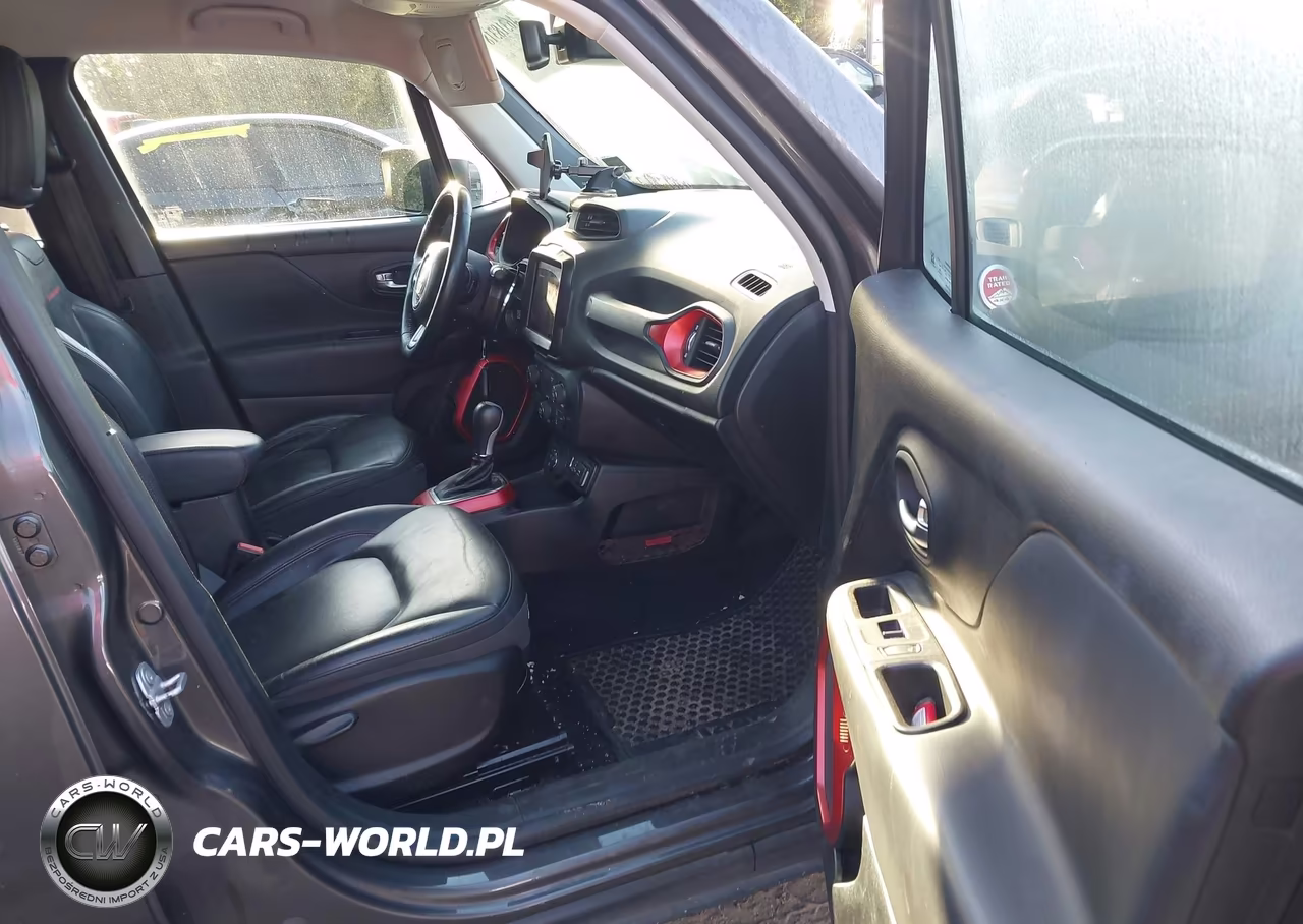 2018 Jeep Renegade Trailhawk 4X4 VIN:ZACCJBCB1JPH58704 - 5