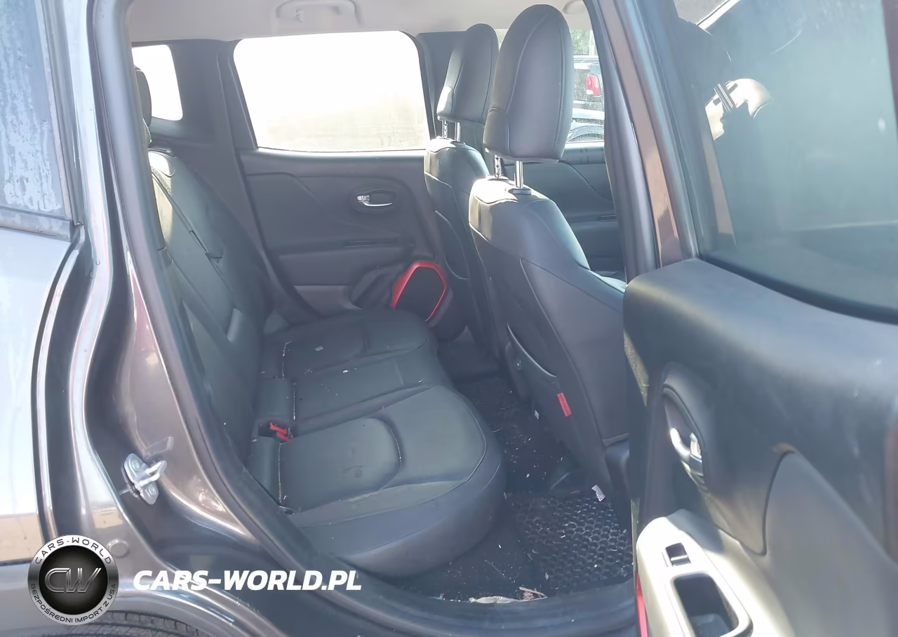 2018 Jeep Renegade Trailhawk 4X4 VIN:ZACCJBCB1JPH58704 - 8
