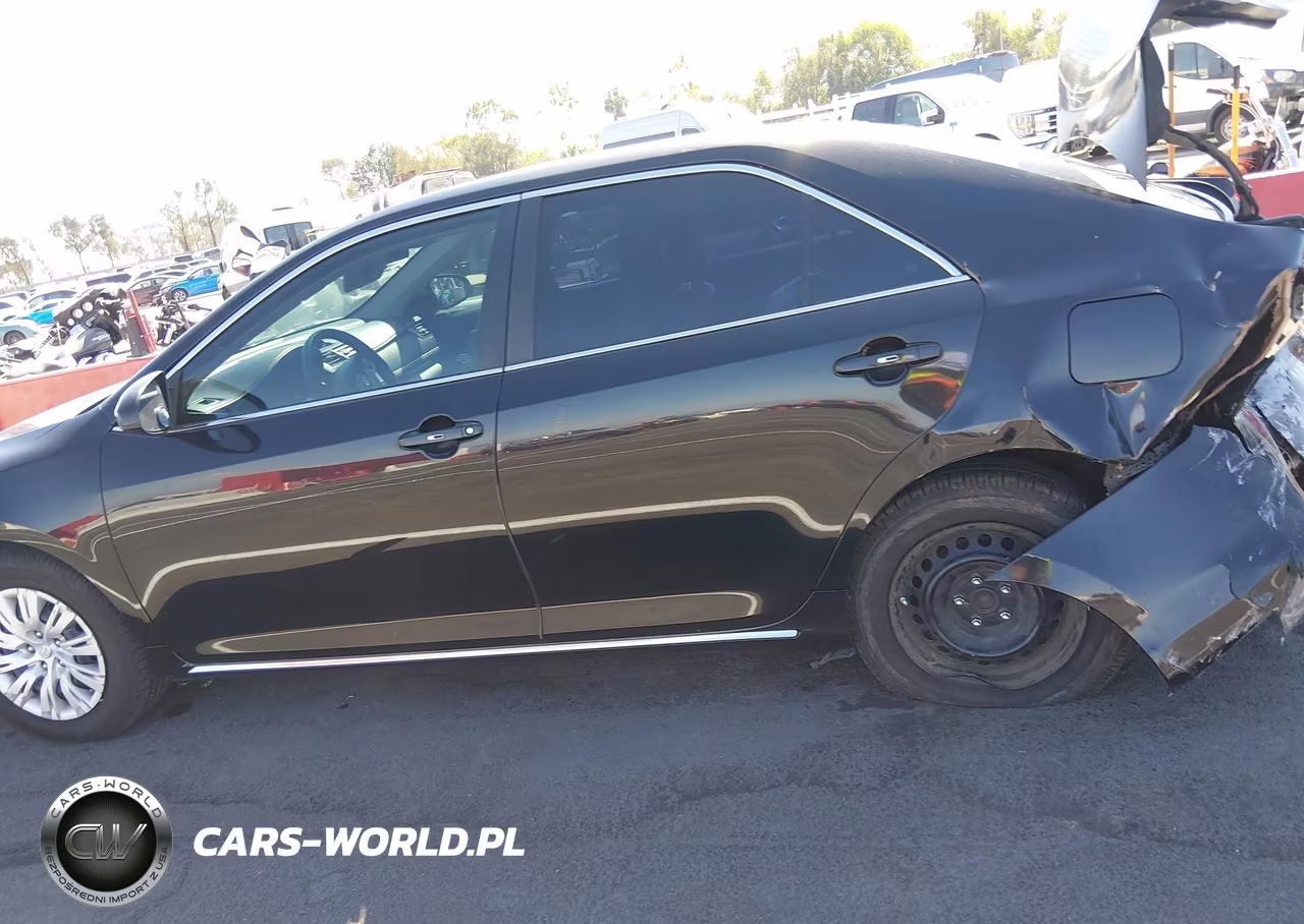 2014 Toyota Camry Le VIN:4T4BF1FK2ER406546 - 14