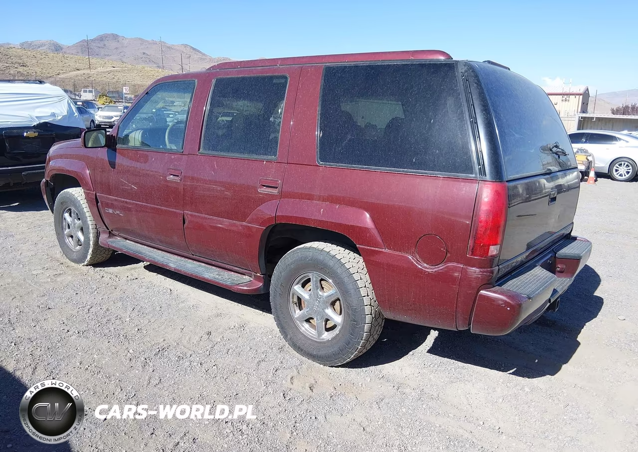 1999 GMC Yukon Denali VIN:1GKEK13R4XR907117 - 3