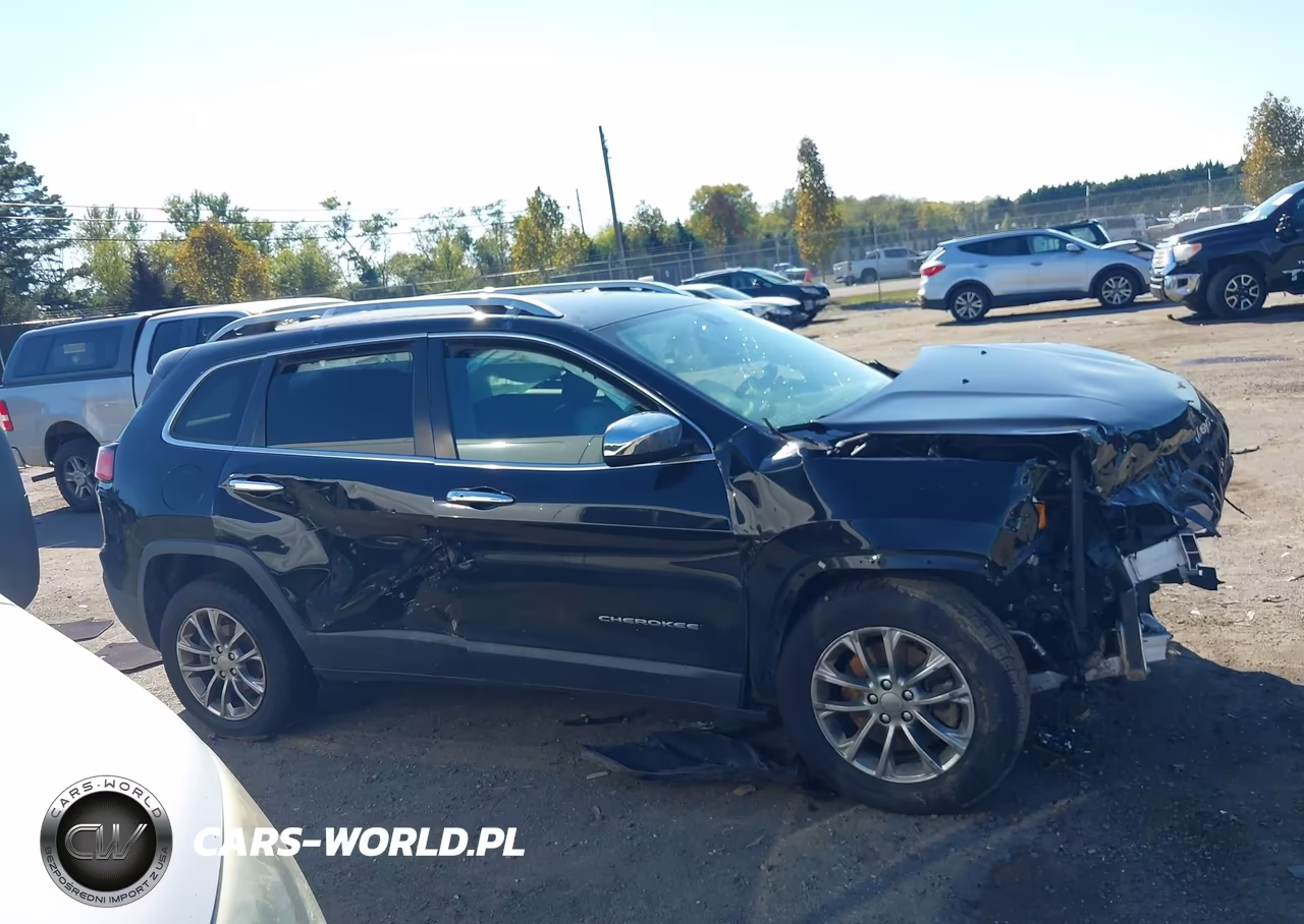 2019 Jeep Cherokee Latitude Plus Fwd VIN:1C4PJLLB4KD187006 - 12