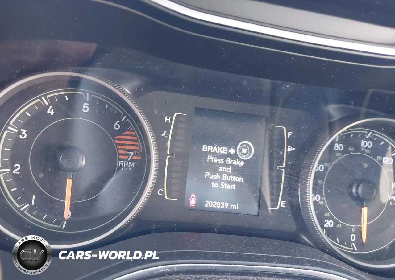2019 Jeep Cherokee Latitude Plus Fwd VIN:1C4PJLLB4KD187006 - 14