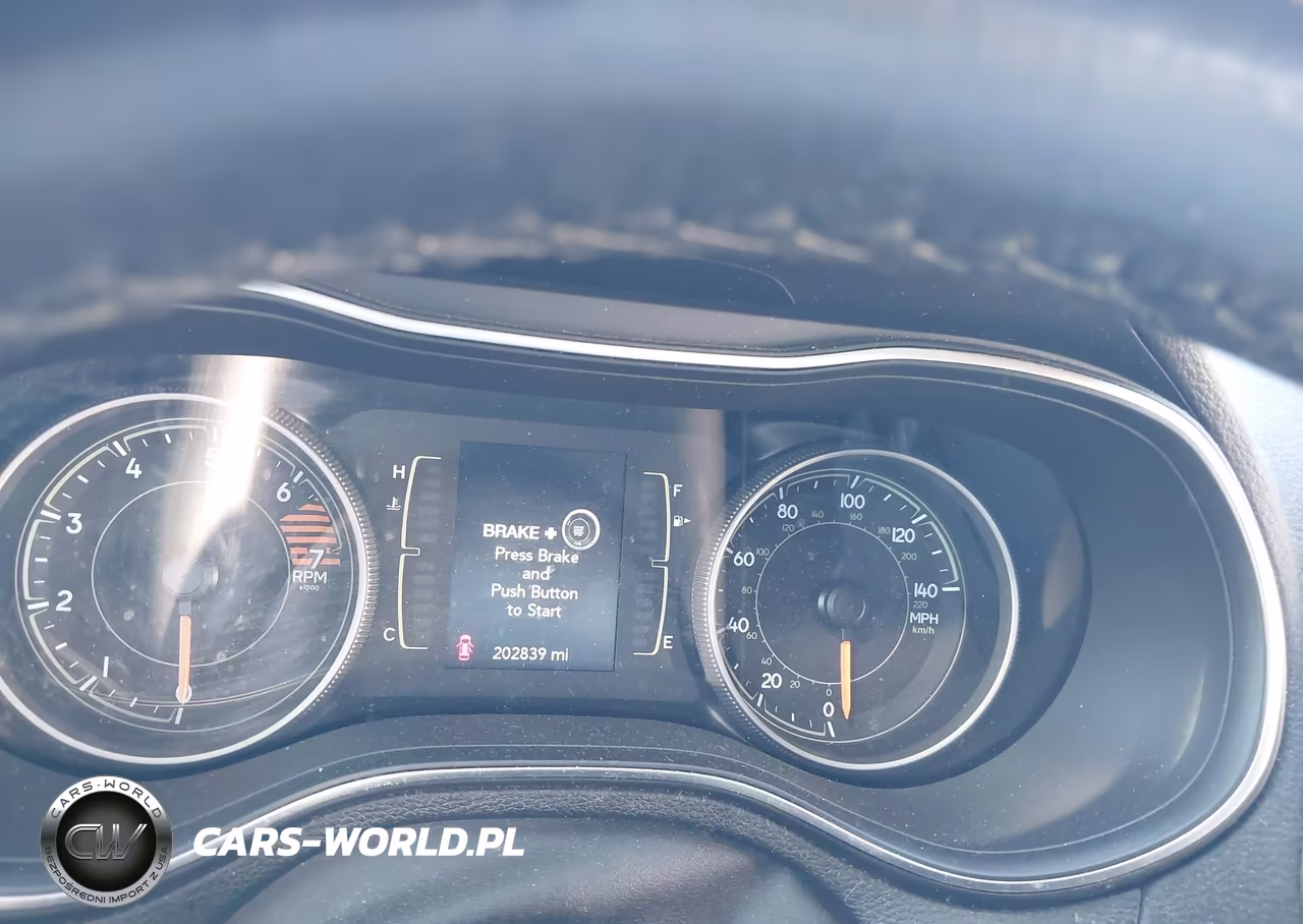 2019 Jeep Cherokee Latitude Plus Fwd VIN:1C4PJLLB4KD187006 - 7