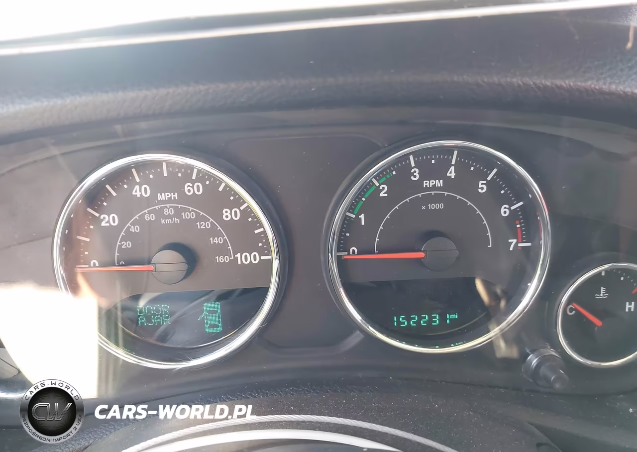 2017 Jeep Wrangler Unlimited Big Bear 4X4 VIN:1C4BJWDGXHL603290 - 7