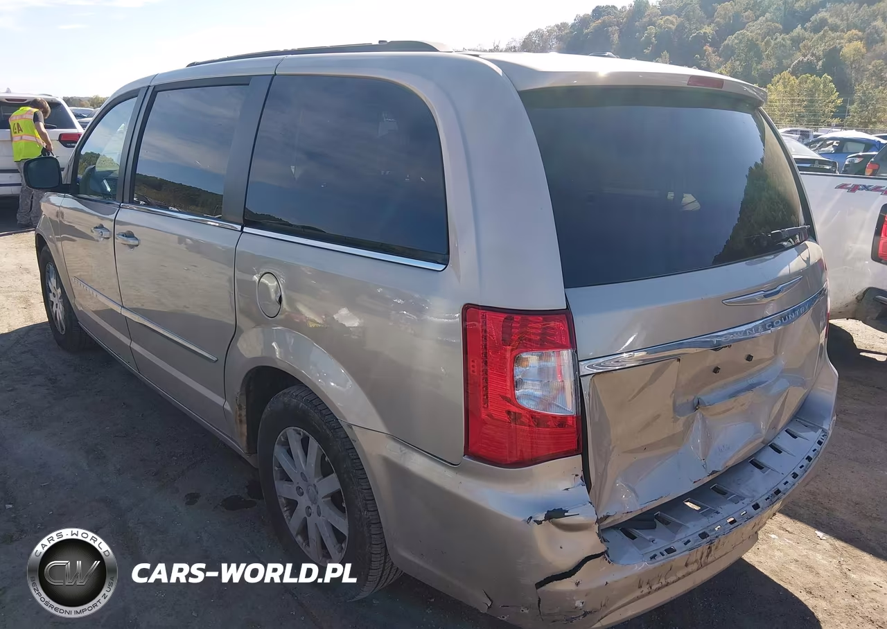 2013 Chrysler Town & Country Touring VIN:2C4RC1BG2DR570754 - 3