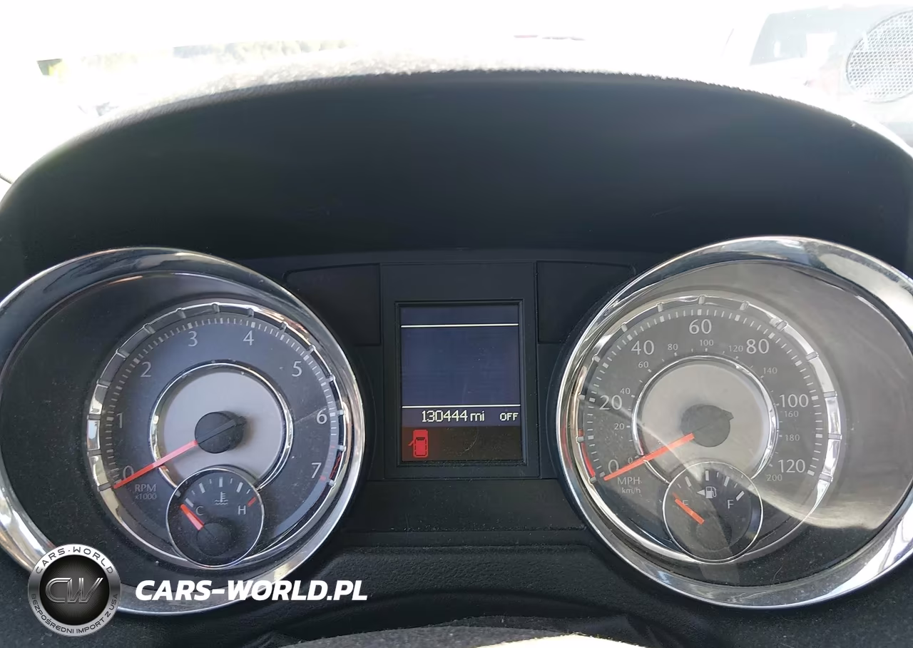 2013 Chrysler Town & Country Touring VIN:2C4RC1BG2DR570754 - 7