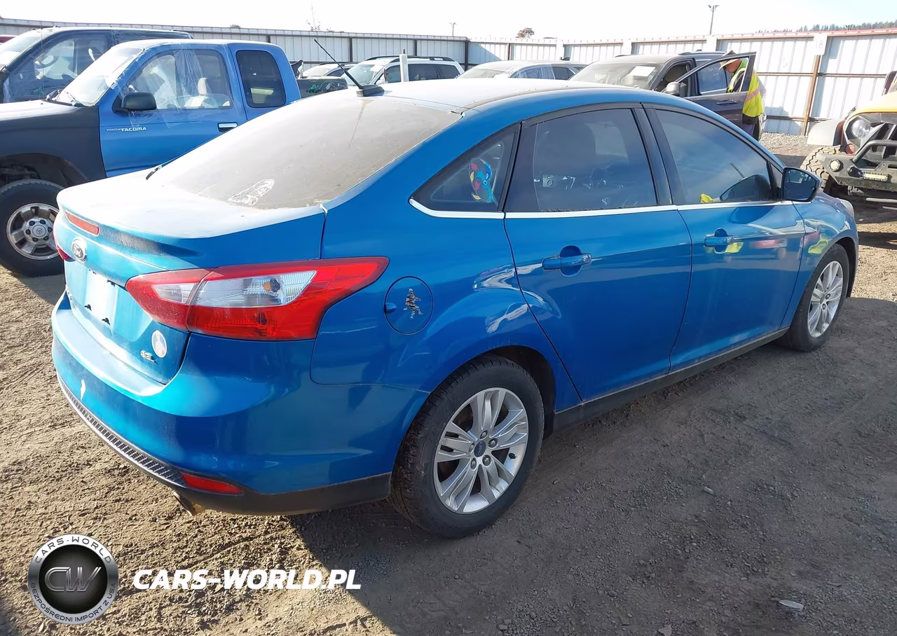 2012 Ford Focus Sel VIN:1FAHP3H25CL431321 - 4
