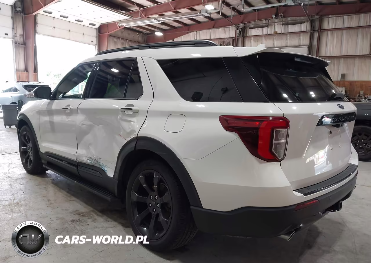 2023 Ford Explorer St-Line VIN:1FMSK8KH2PGA42235 - 3