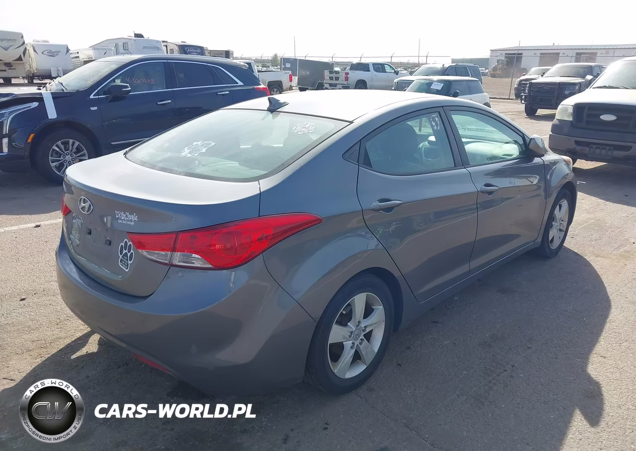 2012 Hyundai Elantra Gls VIN:5NPDH4AE5CH080785 - 4
