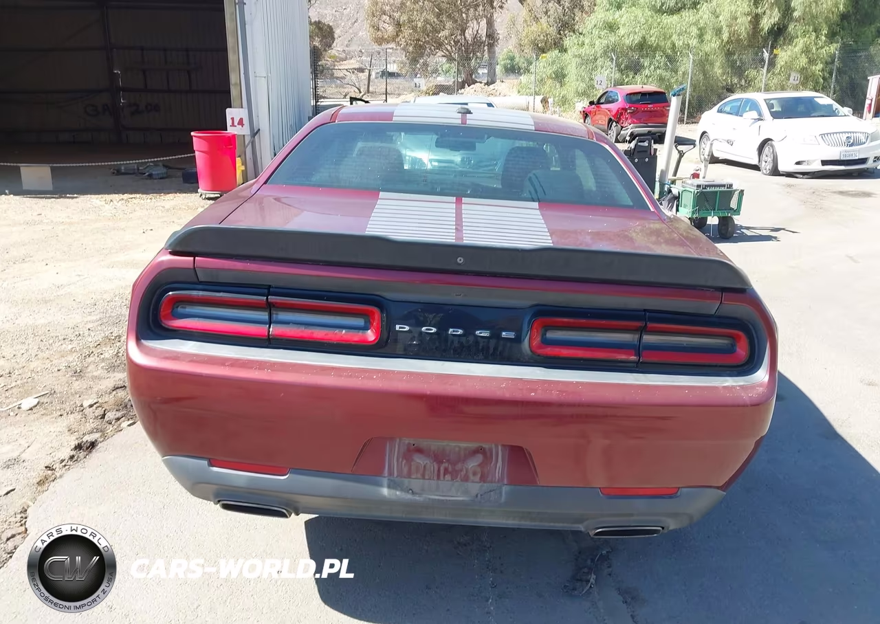 2018 Dodge Challenger Sxt VIN:2C3CDZAG9JH118549 - 16