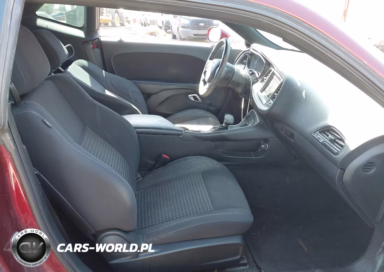 2018 Dodge Challenger Sxt VIN:2C3CDZAG9JH118549 - 5