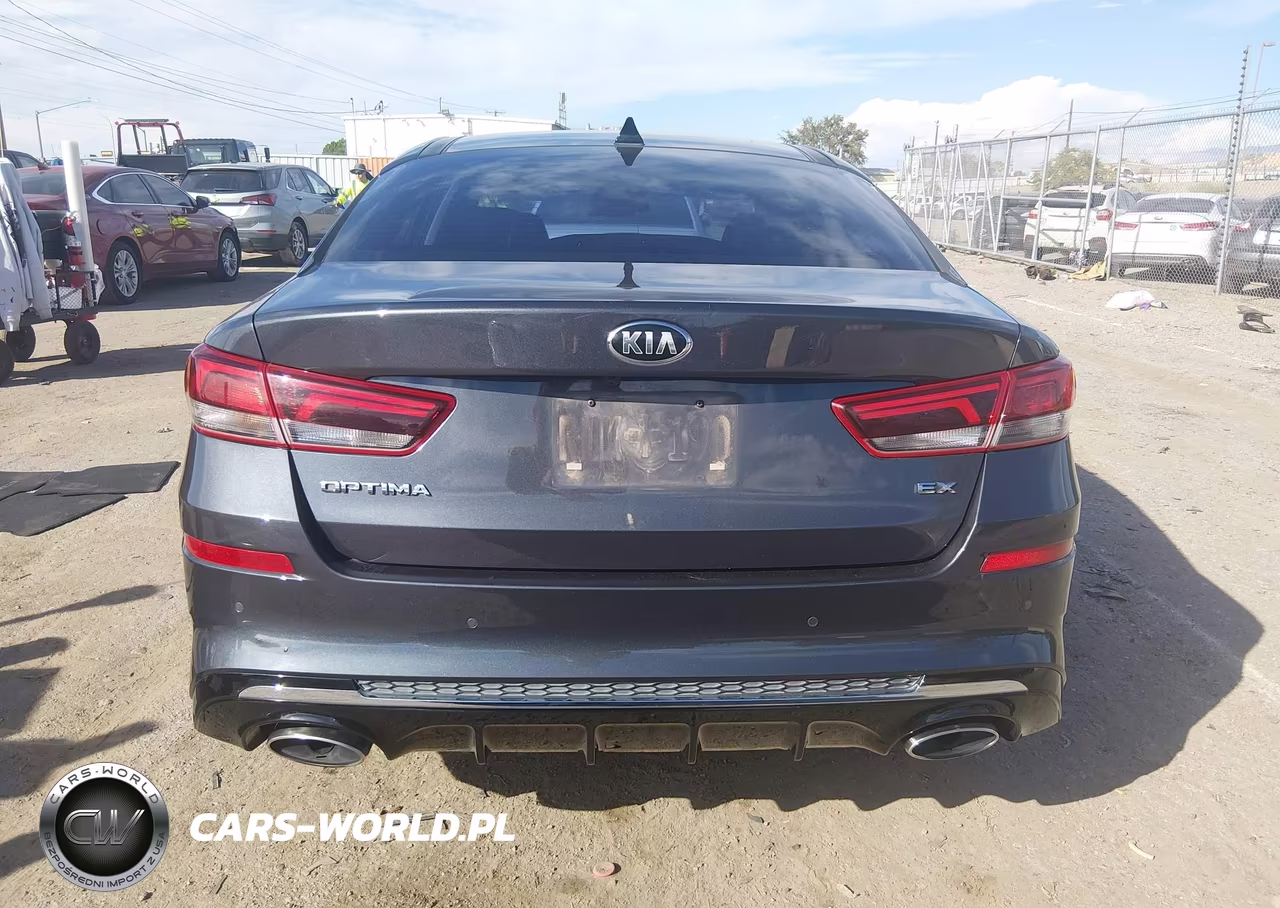 2019 Kia Optima Ex VIN:5XXGU4L17KG326166 - 15