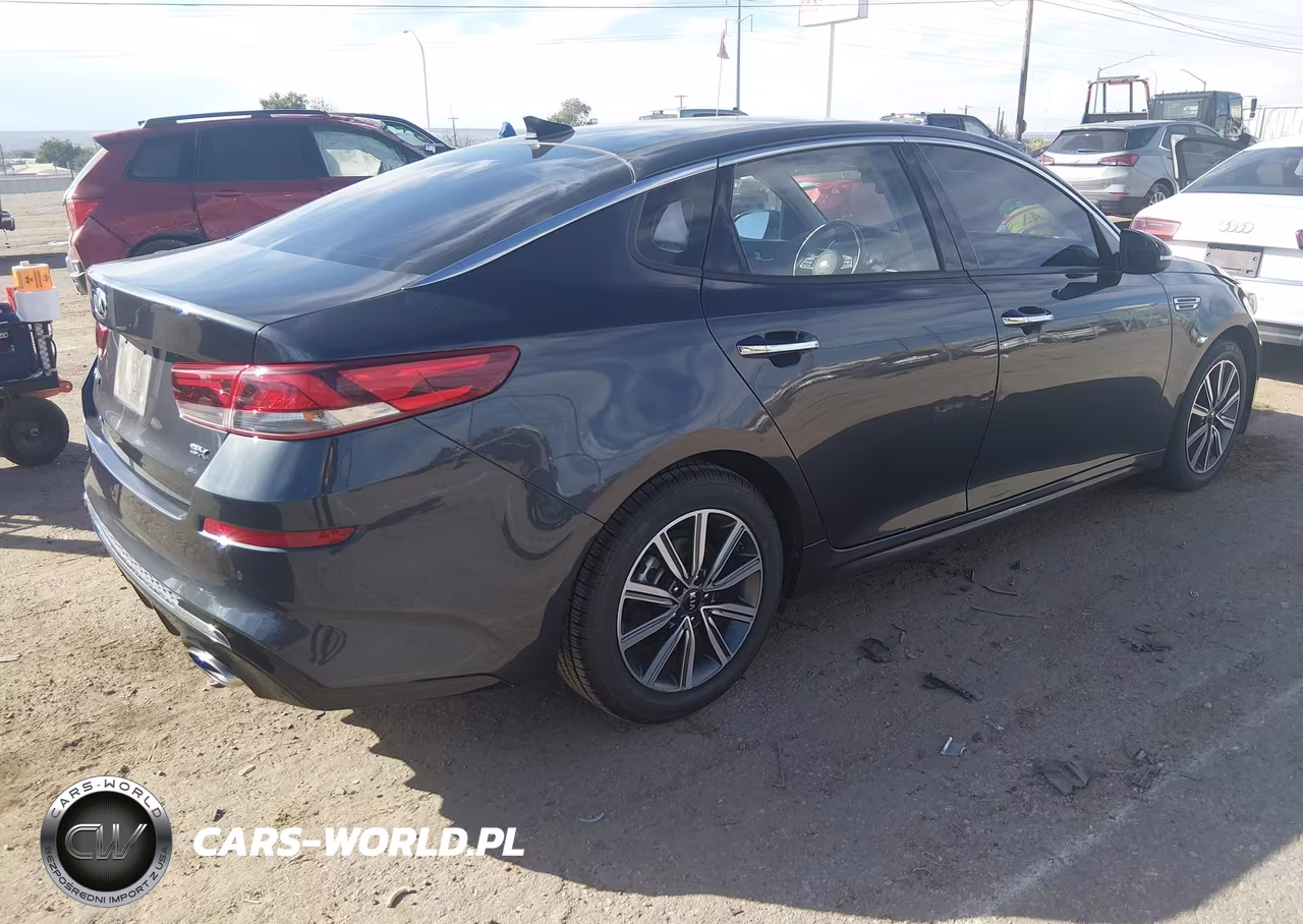 2019 Kia Optima Ex VIN:5XXGU4L17KG326166 - 4