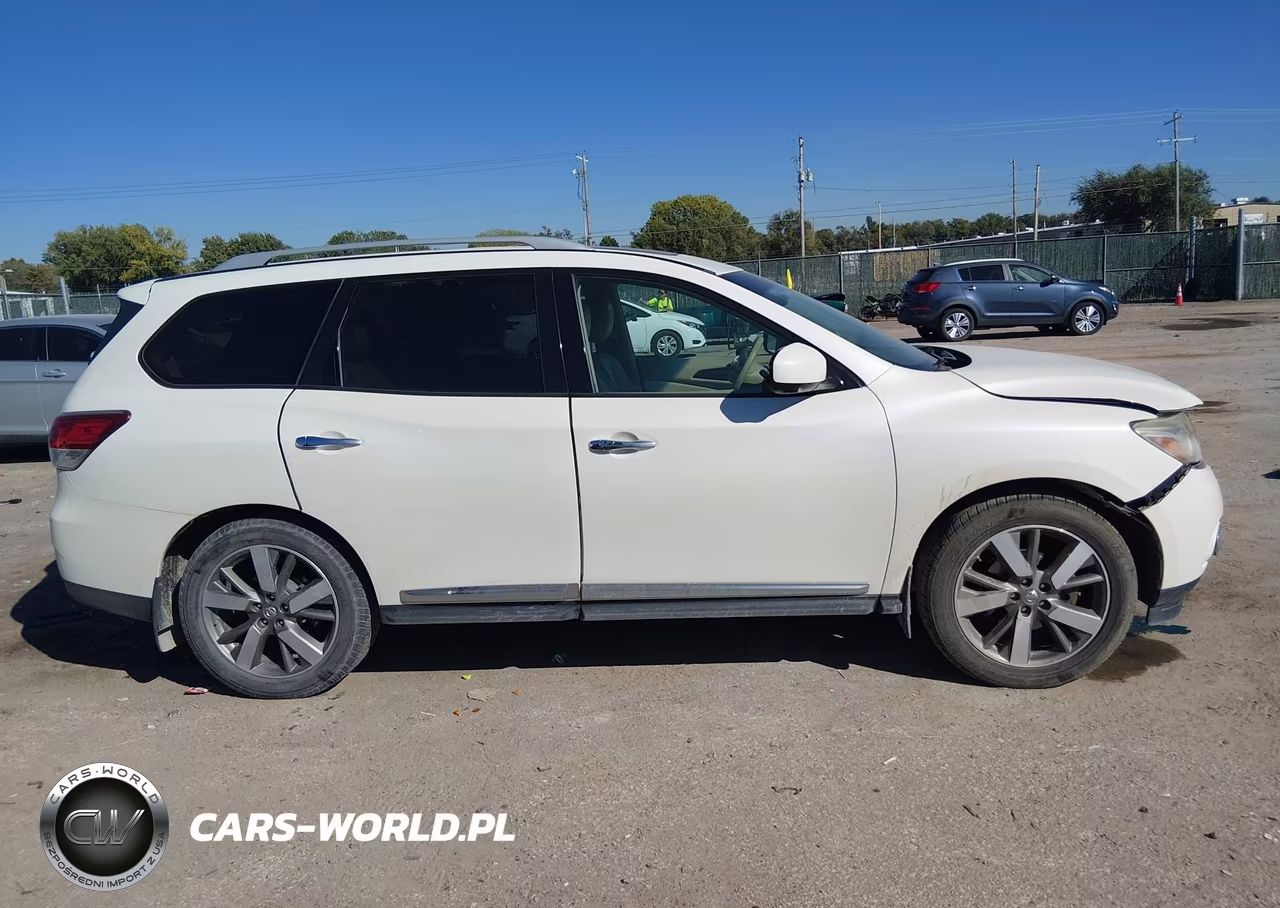 2015 Nissan Pathfinder Platinum VIN:5N1AR2MMXFC634907 - 13