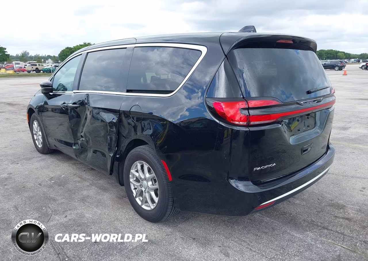 2027 Chrysler Pacifica VIN:2C4RC1BG0VR580717 - 3