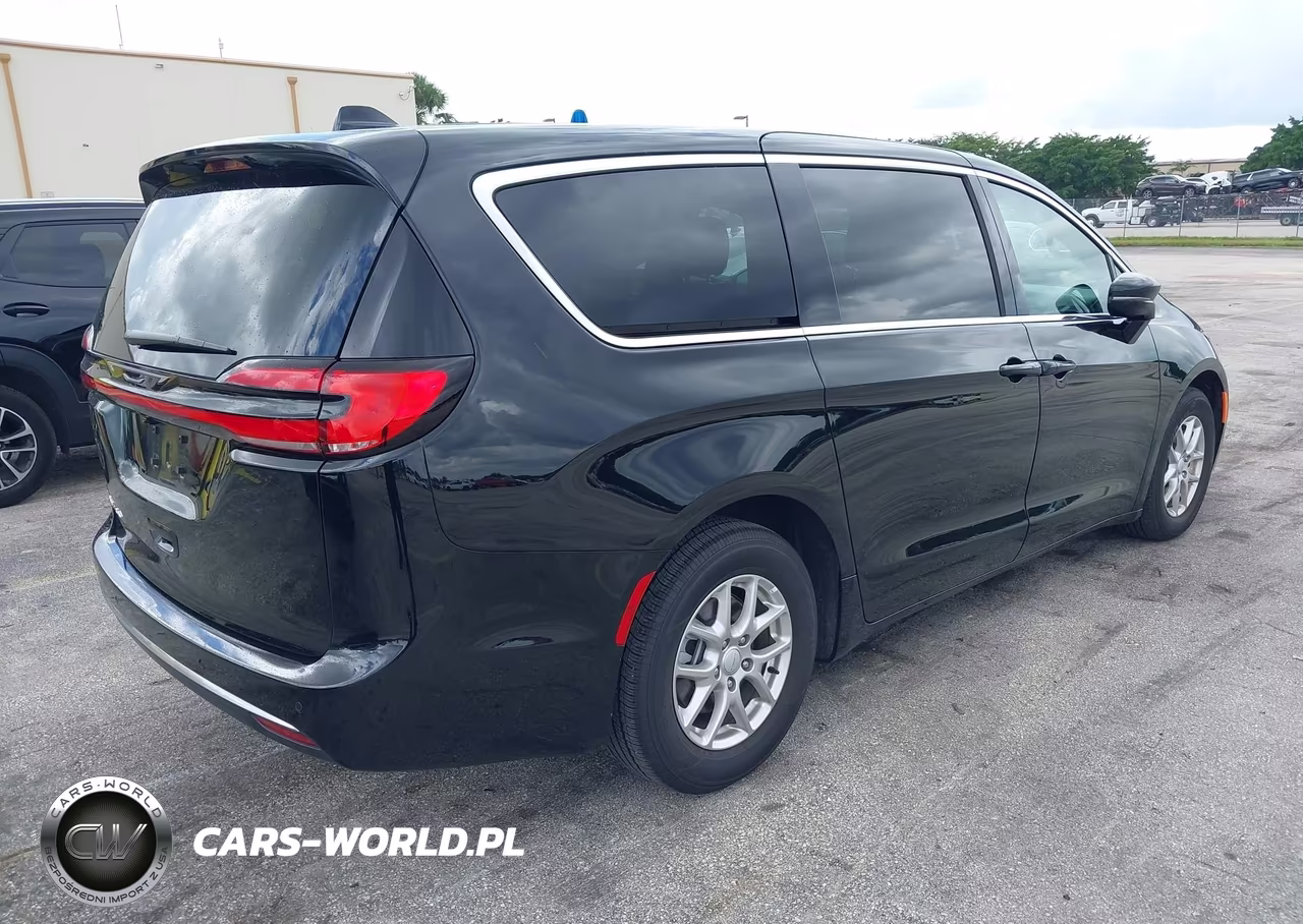 2027 Chrysler Pacifica VIN:2C4RC1BG0VR580717 - 4