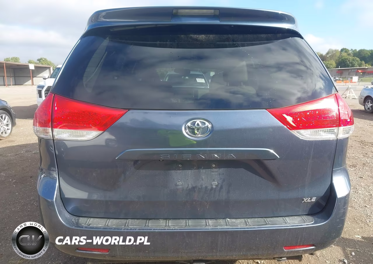 2014 Toyota Sienna Xle V6 8 Passenger VIN:5TDYK3DCXES513330 - 16