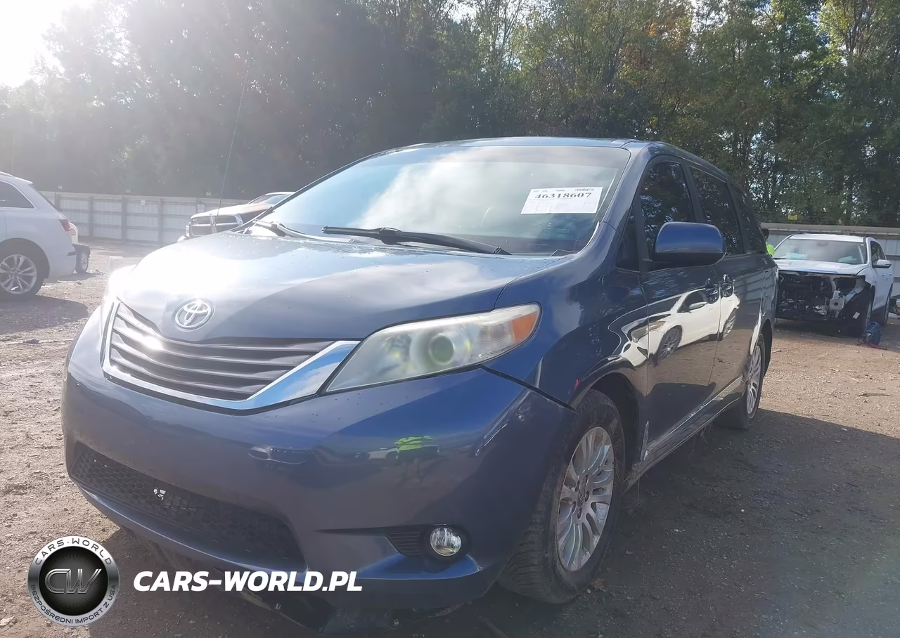 2014 Toyota Sienna Xle V6 8 Passenger VIN:5TDYK3DCXES513330 - 2
