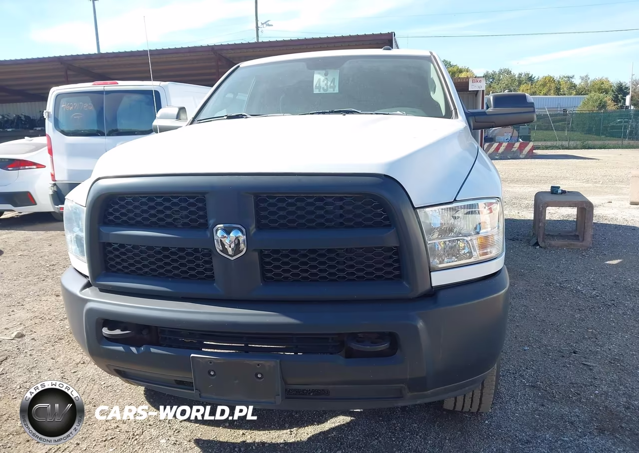 2018 Ram 3500 Tradesman 4X4 8' Box VIN:3C63R3GT1JG285249 - 6