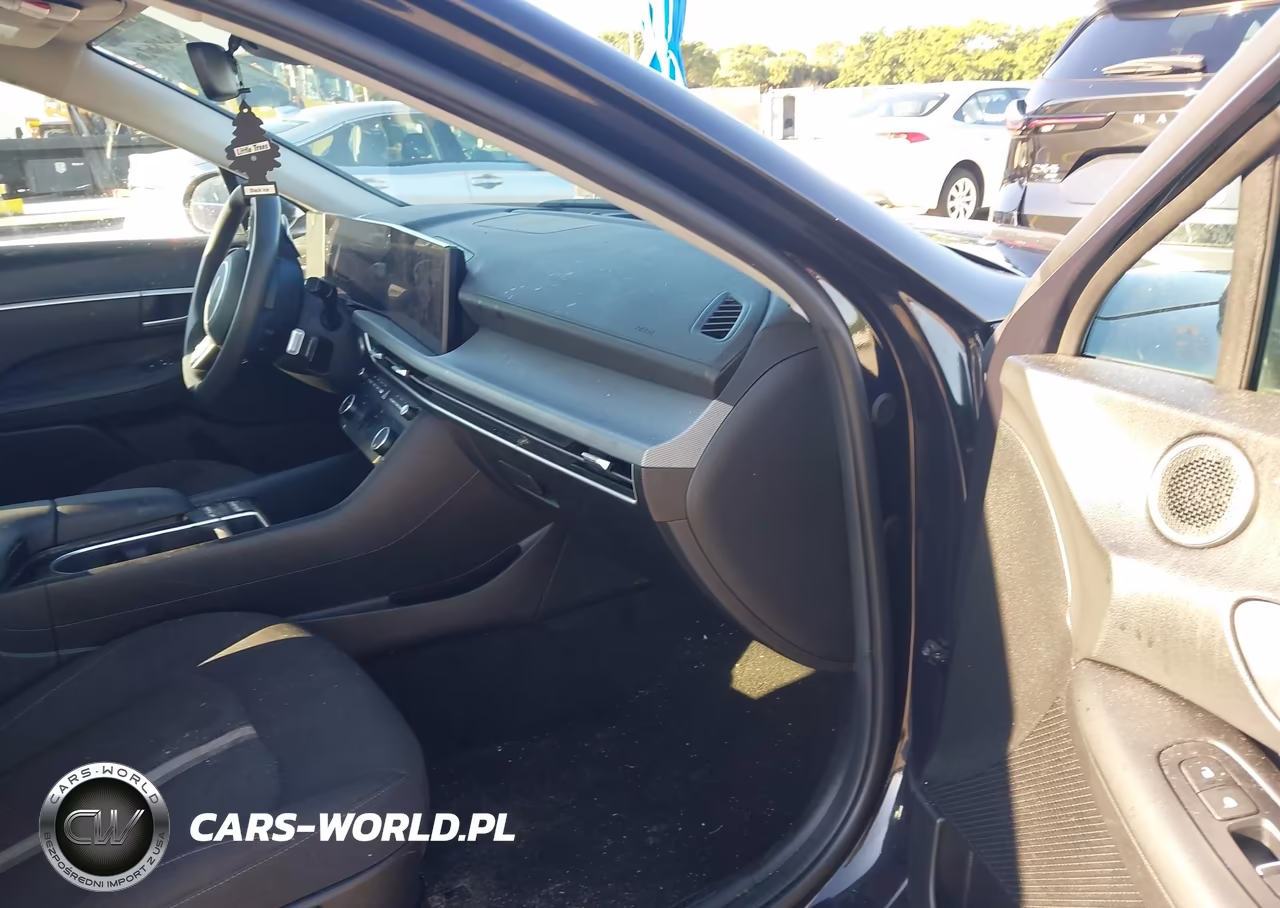 2025 Hyundai Sonata Sel VIN:KMHL64JA9SA440642 - 5