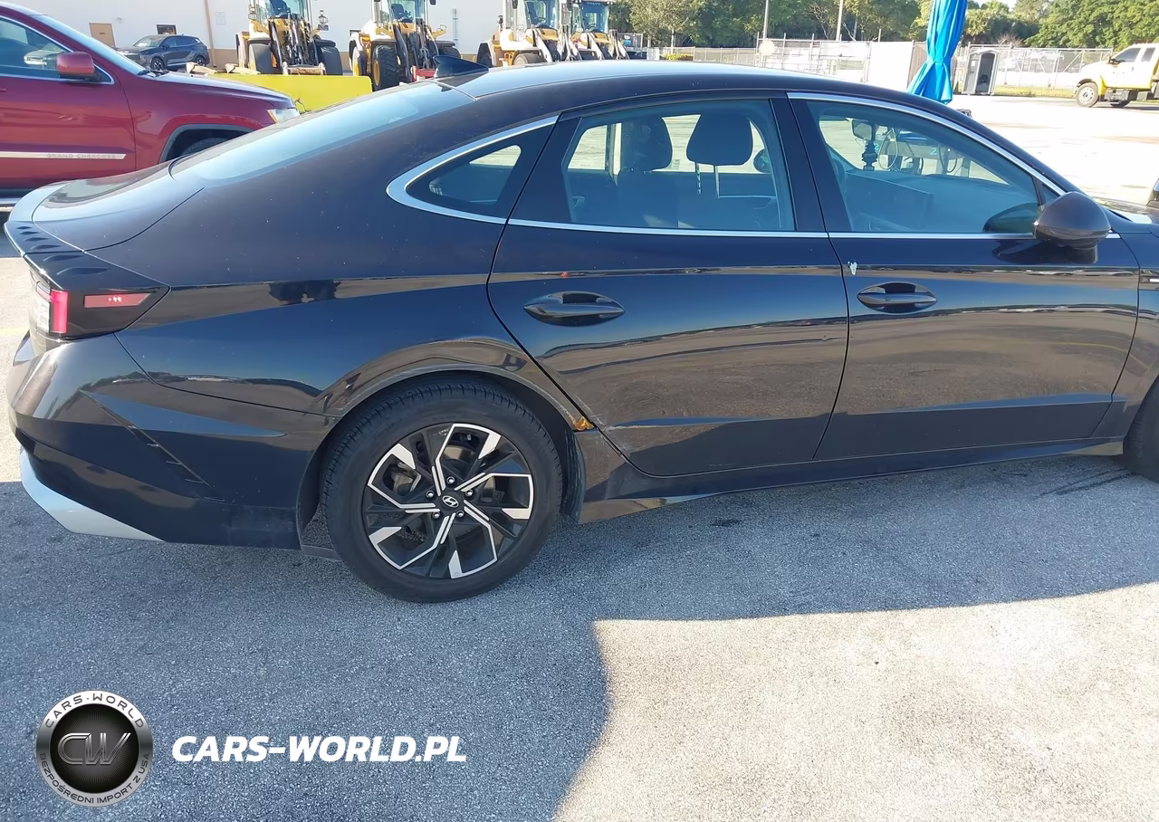 2025 Hyundai Sonata Sel VIN:KMHL64JA9SA440642 - 6