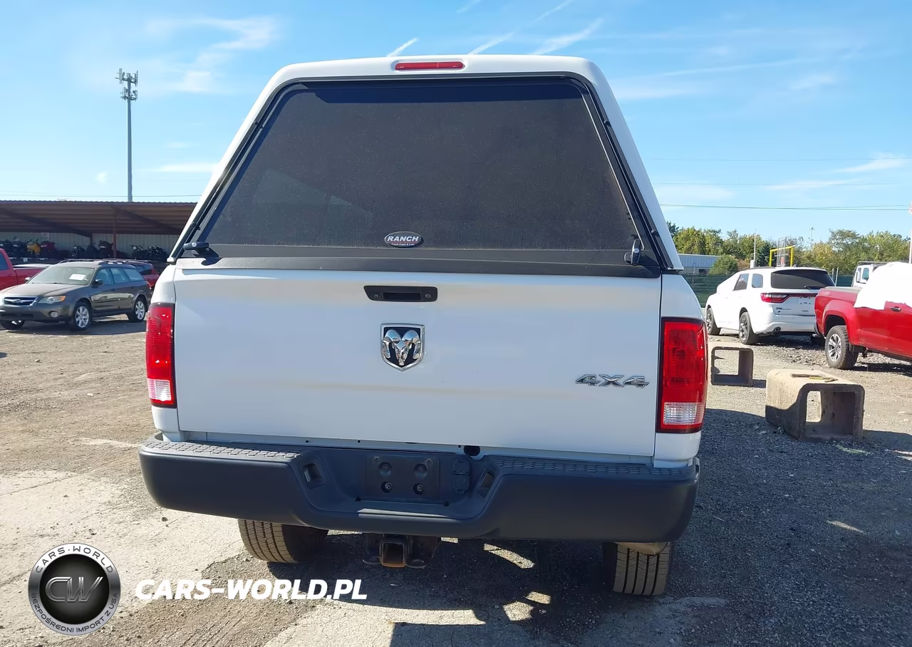 2018 Ram 3500 Tradesman 4X4 8' Box VIN:3C63R3GTXJG299084 - 16