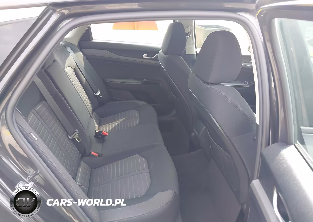 2026 Kia K5 Lxs Fwd VIN:KNAG24J70T5451977 - 8