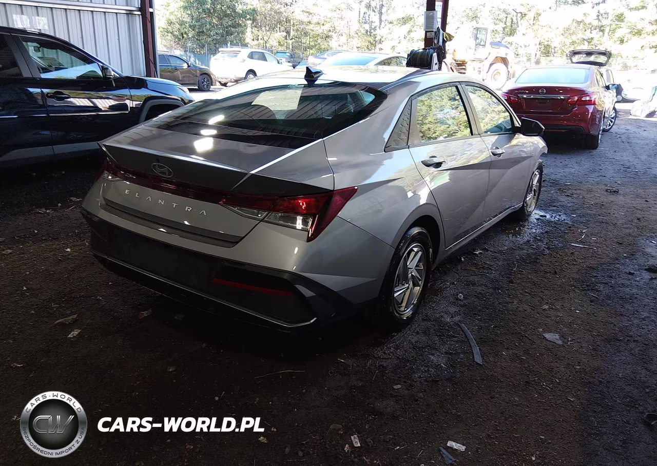 2025 Hyundai Elantra Se VIN:KMHLL4DG9SU076133 - 4
