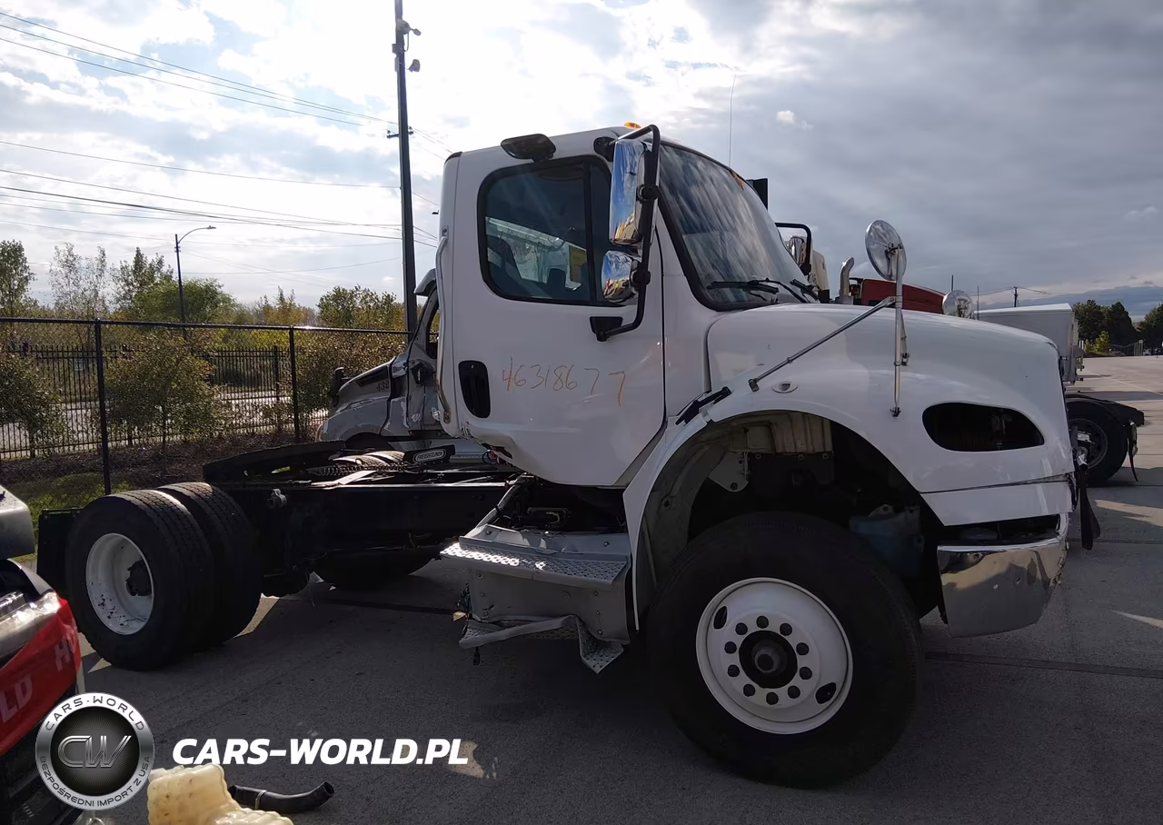 2025 Freightliner M2 106 VIN:3AKBCYD2XSDVK7797 - 17