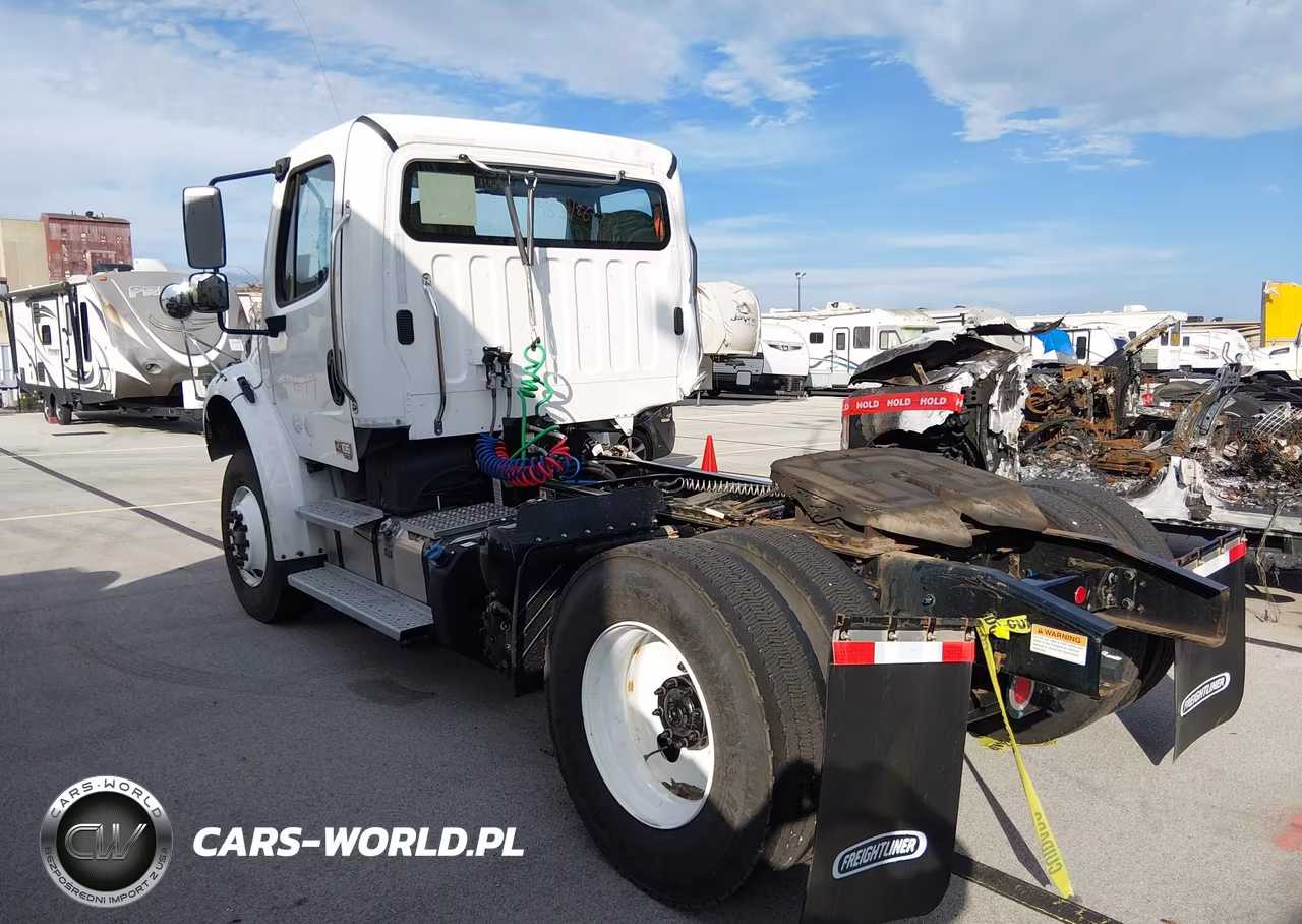 2025 Freightliner M2 106 VIN:3AKBCYD2XSDVK7797 - 3
