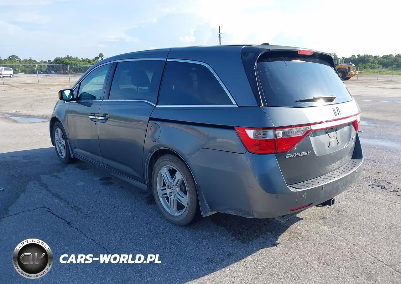 2012 Honda Odyssey Touring-Touring Elite VIN:5FNRL5H94CB007067 - 3