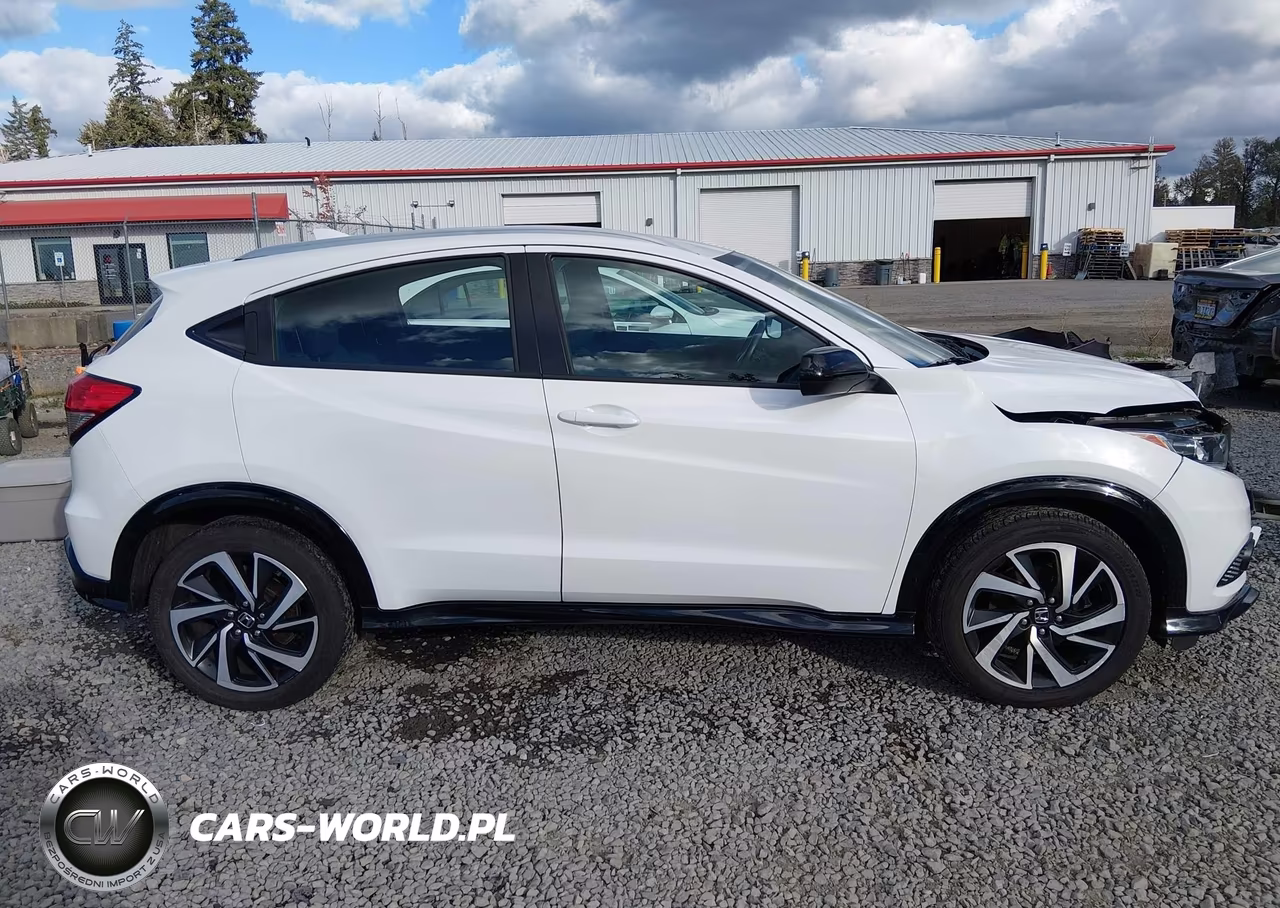 2019 Honda Hr-V Sport VIN:3CZRU6H17KM702595 - 13