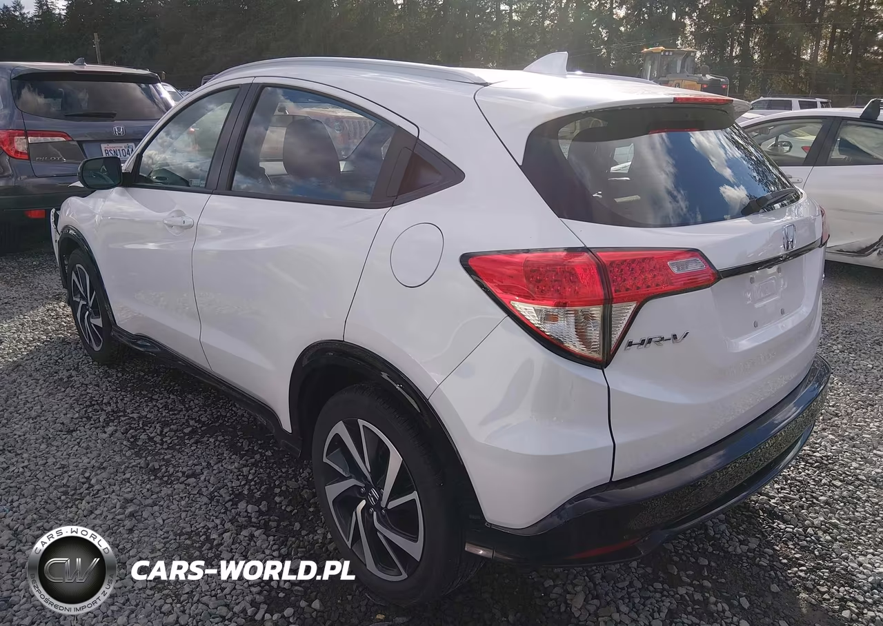 2019 Honda Hr-V Sport VIN:3CZRU6H17KM702595 - 3