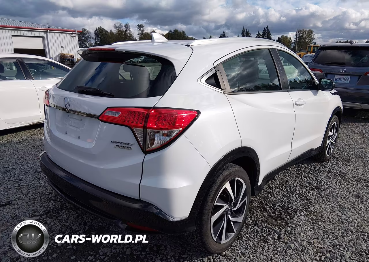 2019 Honda Hr-V Sport VIN:3CZRU6H17KM702595 - 4