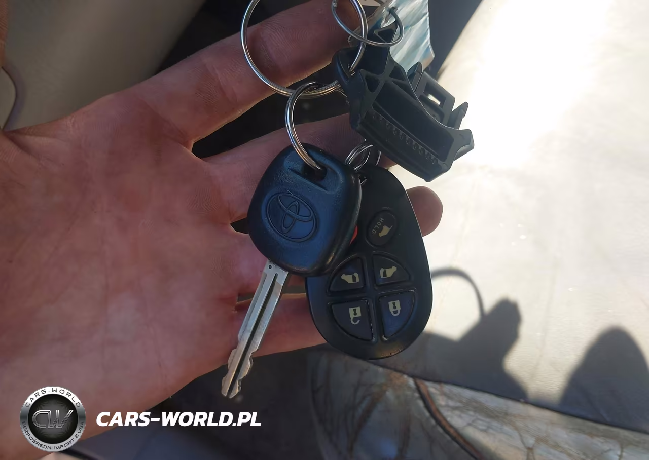 2007 Toyota Sienna Xle VIN:5TDZK22C67S085387 - 11
