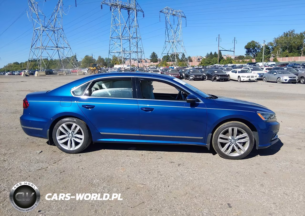 2017 Volkswagen Passat 1.8T Sel Premium VIN:1VWCT7A35HC039244 - 13