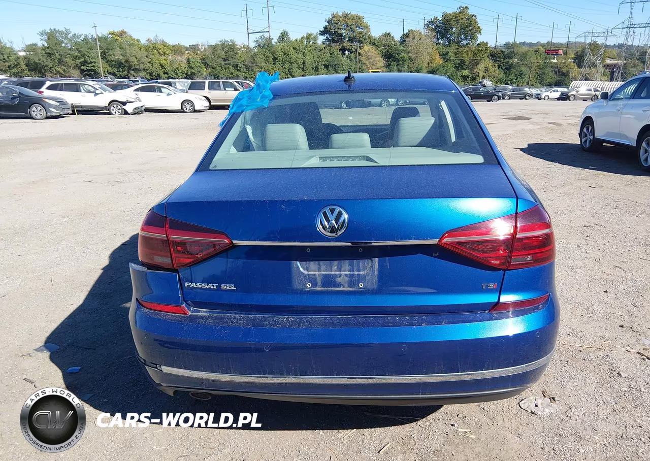 2017 Volkswagen Passat 1.8T Sel Premium VIN:1VWCT7A35HC039244 - 16