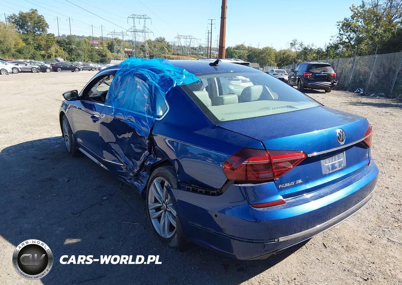 2017 Volkswagen Passat 1.8T Sel Premium VIN:1VWCT7A35HC039244 - 3