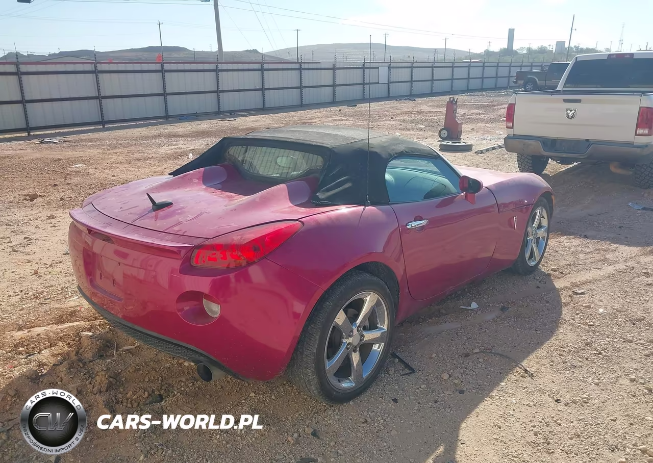 2008 Pontiac Solstice VIN:1G2MC35B58Y114047 - 4