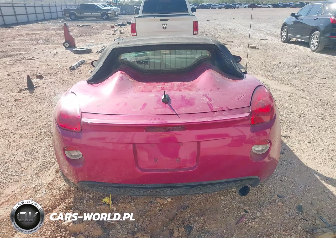 2008 Pontiac Solstice VIN:1G2MC35B58Y114047 - 8