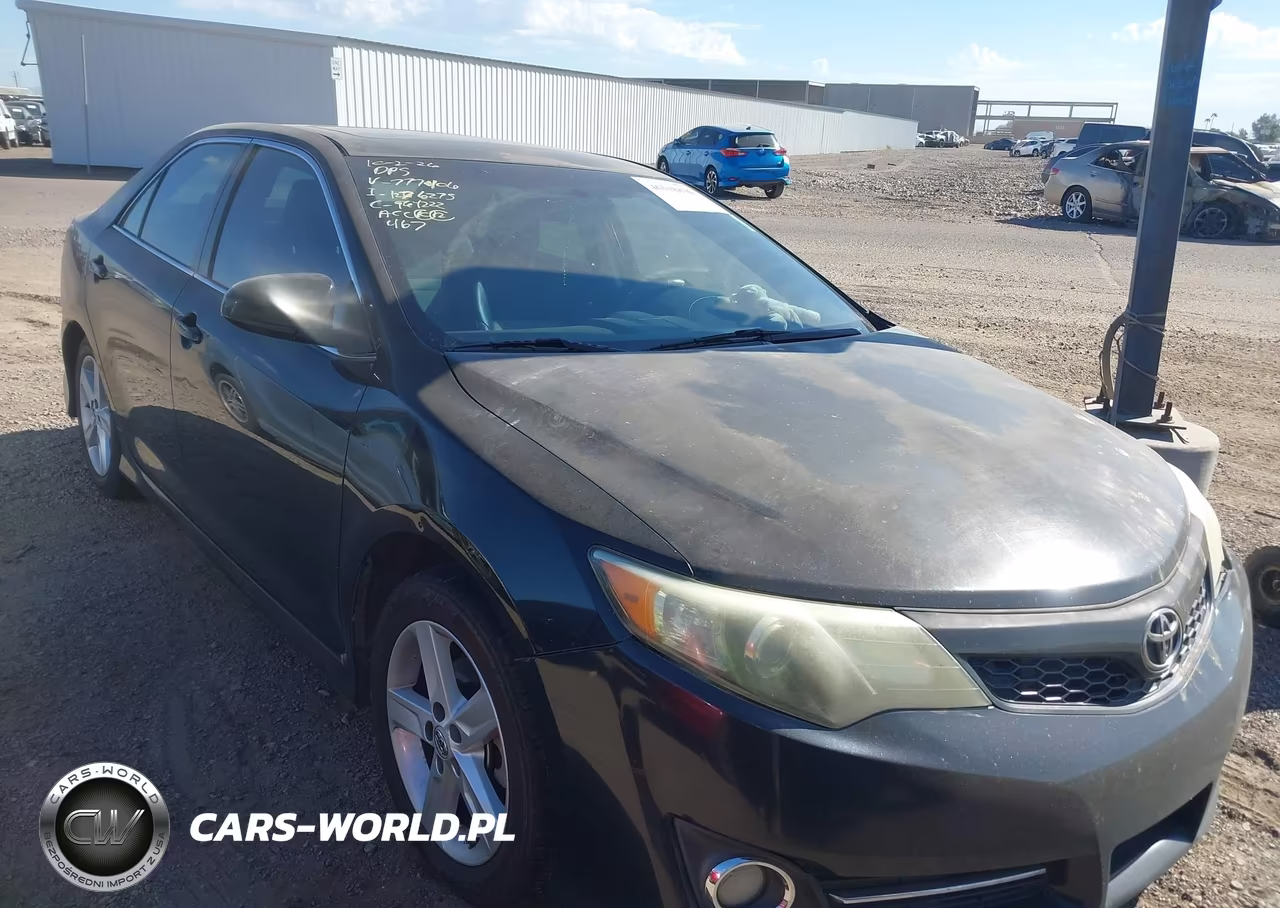 2014 Toyota Camry Se VIN:4T1BF1FK7EU777406 - 1