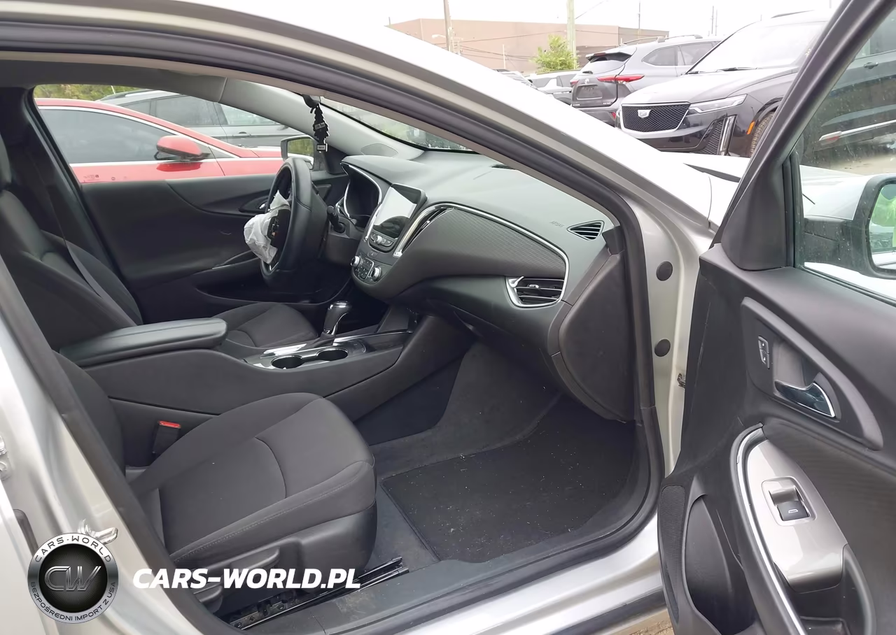 2019 Chevrolet Malibu Lt VIN:1G1ZD5STXKF194254 - 5